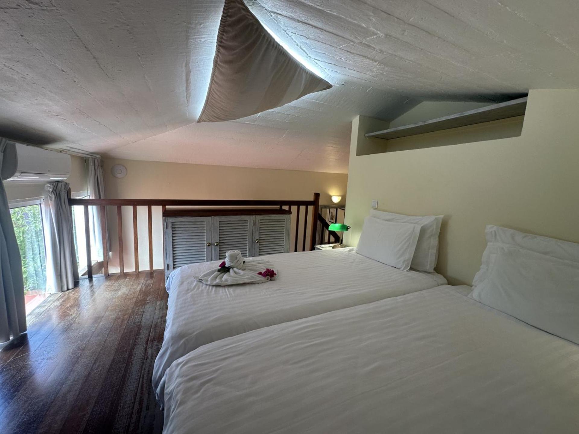 Inn & Art Madeira Caniço Buitenkant foto